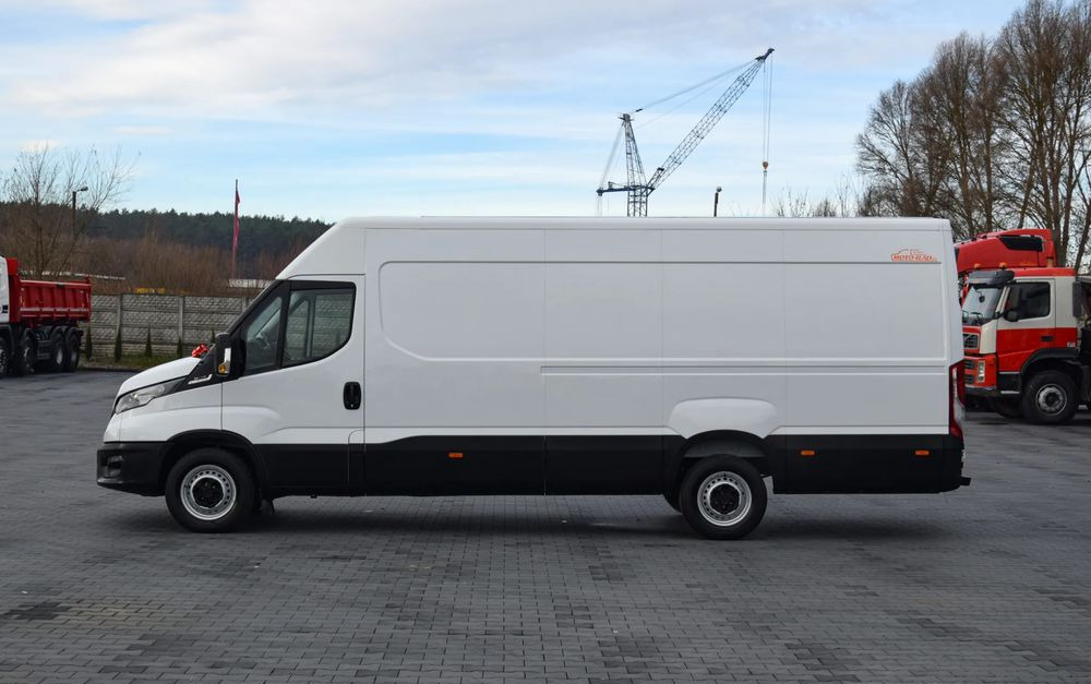 Panel van Iveco DAILY MAXI 35S14 / 2.3 - 140 KM / AUTOMAT HI-MATIC / NOWY MODEL / 3 OSOBY / DOSTAWCZE / BLASZAK / KAMERA COFANIA / TEMPOMAT / KLIMA / 2022 / SERWISOWANY / SPROWADZONY Z NIEMIEC: picture 8