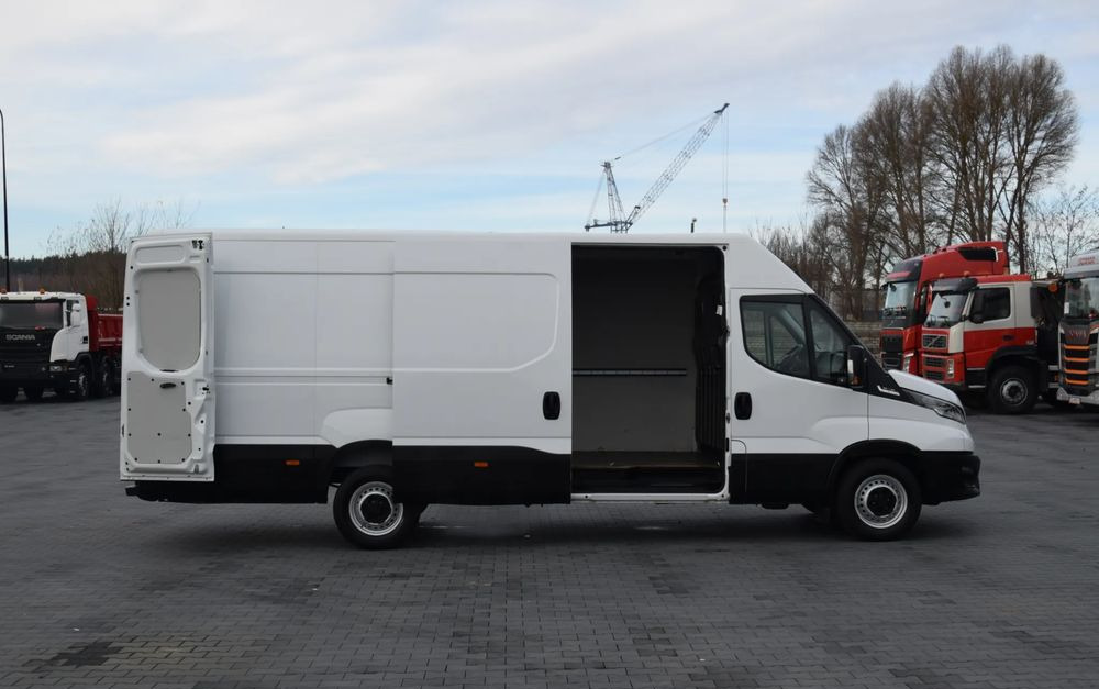 Panel van Iveco DAILY MAXI 35S14 / 2.3 - 140 KM / AUTOMAT HI-MATIC / NOWY MODEL / 3 OSOBY / DOSTAWCZE / BLASZAK / KAMERA COFANIA / TEMPOMAT / KLIMA / 2022 / SERWISOWANY / SPROWADZONY Z NIEMIEC: picture 20