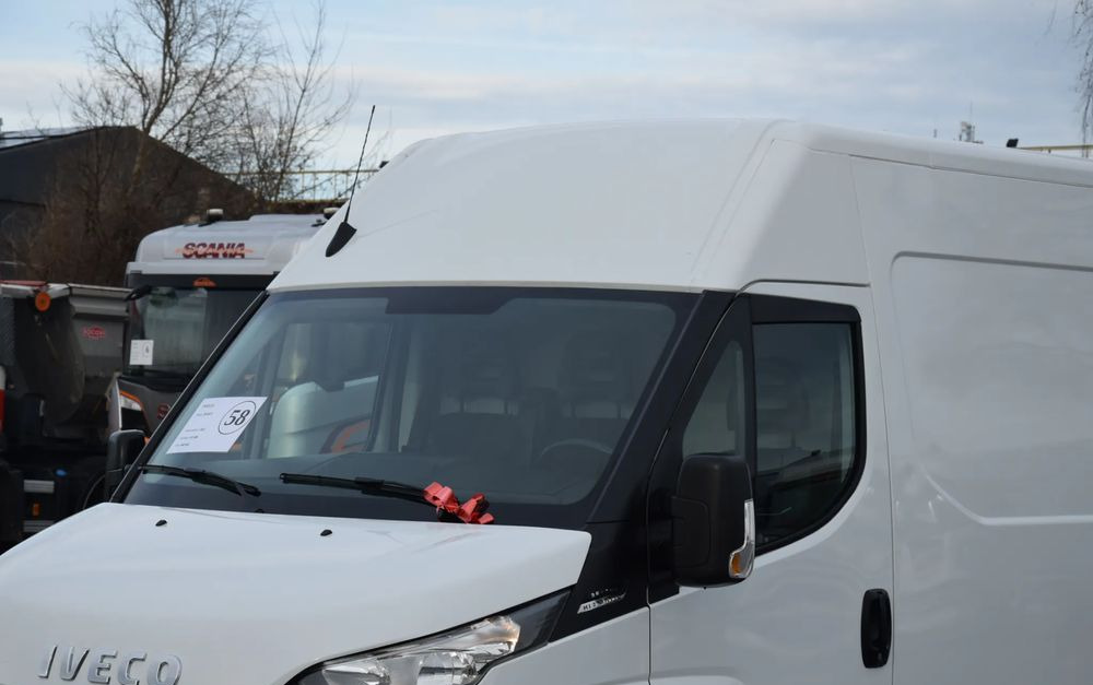 Panel van Iveco DAILY MAXI 35S14 / 2.3 - 140 KM / AUTOMAT HI-MATIC / NOWY MODEL / 3 OSOBY / DOSTAWCZE / BLASZAK / KAMERA COFANIA / TEMPOMAT / KLIMA / 2022 / SERWISOWANY / SPROWADZONY Z NIEMIEC: picture 10