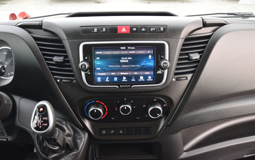 Panel van Iveco DAILY MAXI 35S14 / 2.3 - 140 KM / AUTOMAT HI-MATIC / NOWY MODEL / 3 OSOBY / DOSTAWCZE / BLASZAK / KAMERA COFANIA / TEMPOMAT / KLIMA / 2022 / SERWISOWANY / SPROWADZONY Z NIEMIEC: picture 34