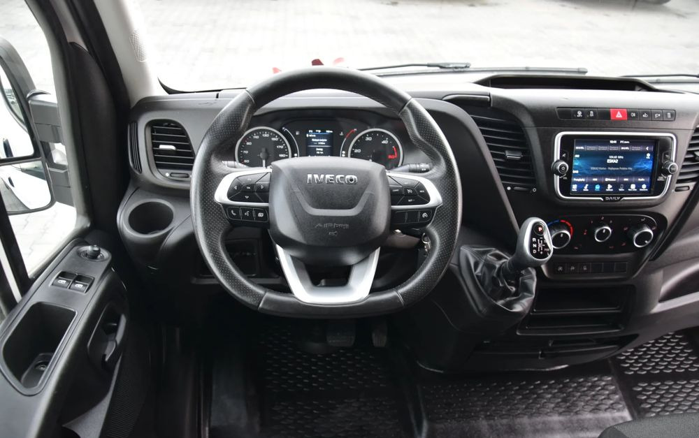 Panel van Iveco DAILY MAXI 35S14 / 2.3 - 140 KM / AUTOMAT HI-MATIC / NOWY MODEL / 3 OSOBY / DOSTAWCZE / BLASZAK / KAMERA COFANIA / TEMPOMAT / KLIMA / 2022 / SERWISOWANY / SPROWADZONY Z NIEMIEC: picture 29