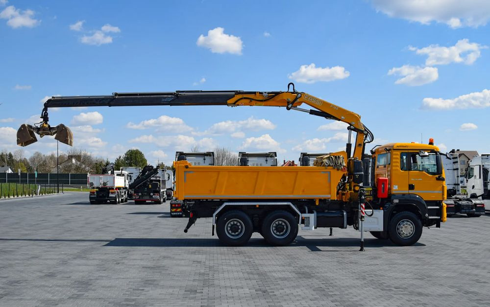 MAN TGS 26.400 / 6x4 / EURO 6 / UDT / HDS FASSI 165 / WYSUW x3 / ROTATOR / CHWYTAK / STEROWANIE RADIOWE / WZMOCNIONA RAMA / WYWROTKA / HYDROBURTA / AUTOMAT / 2017 / NOWE OPONY - 100% / NISKI PRZEBIEG - Tipper: picture 4 MAN TGS 26.400 / 6x4 / EURO 6 / UDT / HDS FASSI 165 / WYSUW x3 / ROTATOR / CHWYTAK / STEROWANIE RADIOWE / WZMOCNIONA RAMA / WYWROTKA / HYDROBURTA / AUTOMAT / 2017 / NOWE OPONY - 100% / NISKI PRZEBIEG - Tipper: picture 4