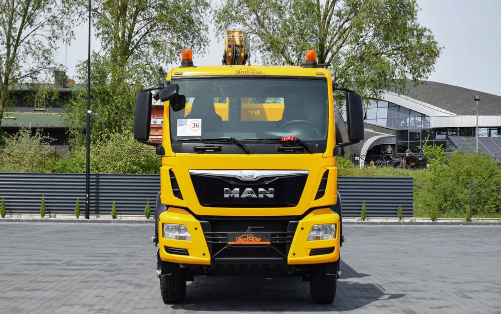 MAN TGS 26.400 / 6x4 / EURO 6 / UDT / HDS FASSI 165 / WYSUW x3 / ROTATOR / CHWYTAK / STEROWANIE RADIOWE / WZMOCNIONA RAMA / WYWROTKA / HYDROBURTA / AUTOMAT / 2017 / NOWE OPONY - 100% / NISKI PRZEBIEG  - Tipper: picture 2 MAN TGS 26.400 / 6x4 / EURO 6 / UDT / HDS FASSI 165 / WYSUW x3 / ROTATOR / CHWYTAK / STEROWANIE RADIOWE / WZMOCNIONA RAMA / WYWROTKA / HYDROBURTA / AUTOMAT / 2017 / NOWE OPONY - 100% / NISKI PRZEBIEG  - Tipper: picture 2