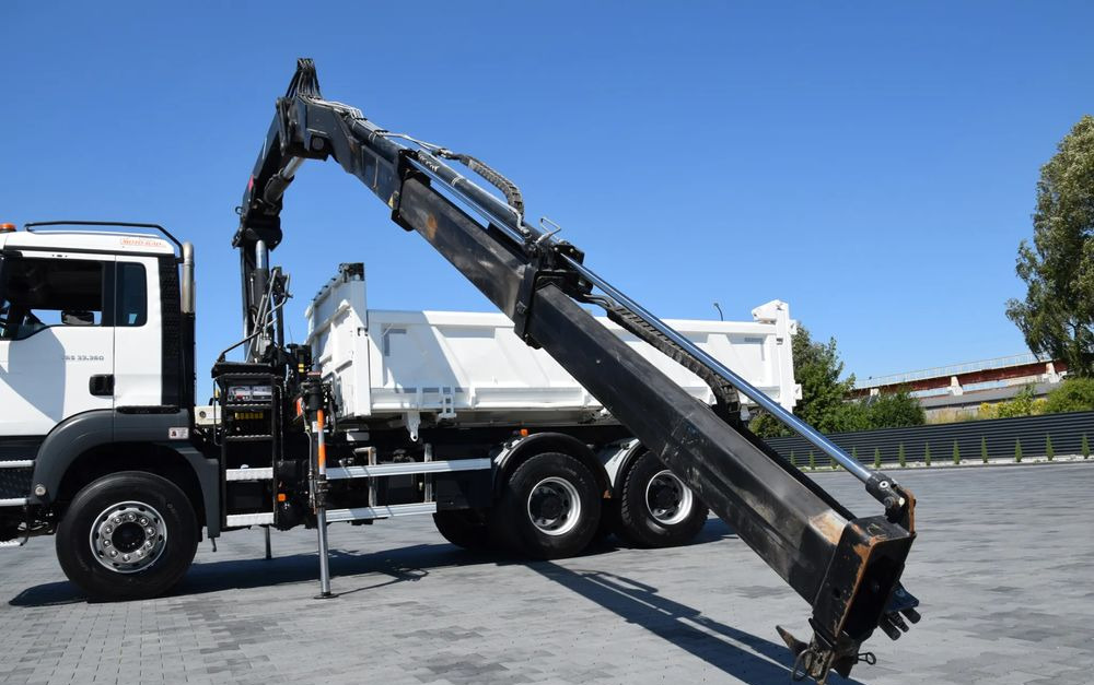 Tipper, Crane truck MAN TGS 33.360 / 6x4 / HDS HIAB 122 E-2 HIDUO / STEROWANIE RADIOWE / WYWROTKA / HYDROBURTA / AUTOMAT / KLIMA / TEMPOMAT / KAMERA COFANIA / SPROWADZONY: picture 10 Tipper, Crane truck MAN TGS 33.360 / 6x4 / HDS HIAB 122 E-2 HIDUO / STEROWANIE RADIOWE / WYWROTKA / HYDROBURTA / AUTOMAT / KLIMA / TEMPOMAT / KAMERA COFANIA / SPROWADZONY: picture 10