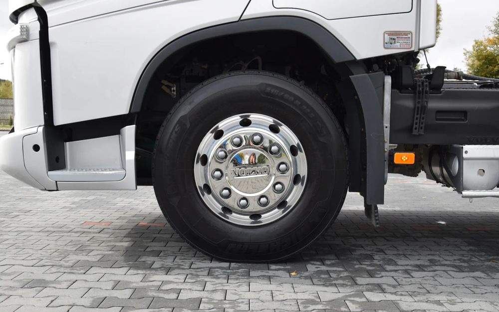 Tractor unit Volvo FH500 / NISKA KABINA / HYDRAULIKA / EURO 6 / ACC / LEDY / ALUFELGI / SERWISOWANY / SPROWADZONY: picture 13