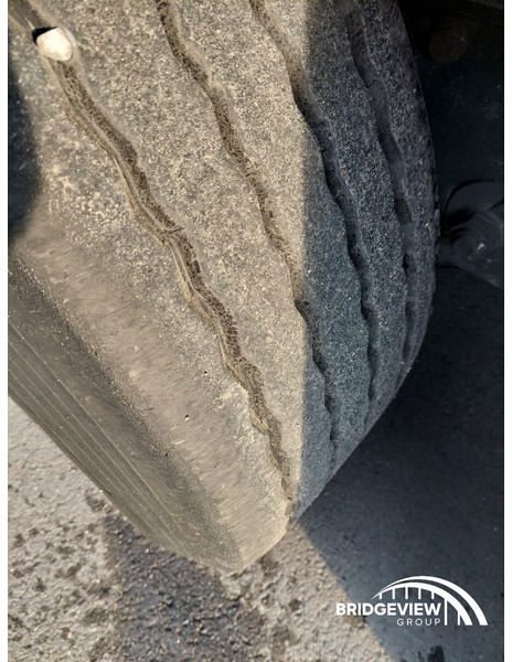 Curtainsider semi-trailer Kögel SN 24: picture 14