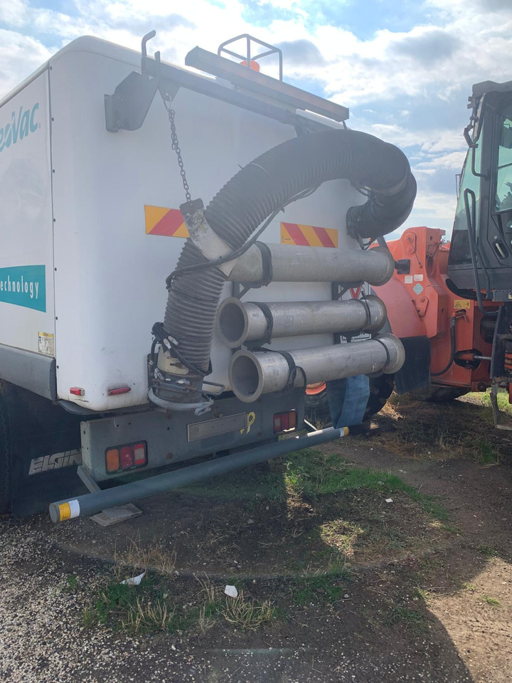 ELGIN GEOVAC VACUUM SWEEPER E TECHNOLOGY - Road sweeper: picture 3 ELGIN GEOVAC VACUUM SWEEPER E TECHNOLOGY - Road sweeper: picture 3
