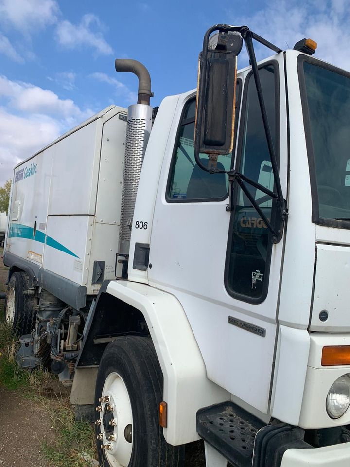 ELGIN GEOVAC VACUUM SWEEPER E TECHNOLOGY - Road sweeper: picture 2 ELGIN GEOVAC VACUUM SWEEPER E TECHNOLOGY - Road sweeper: picture 2