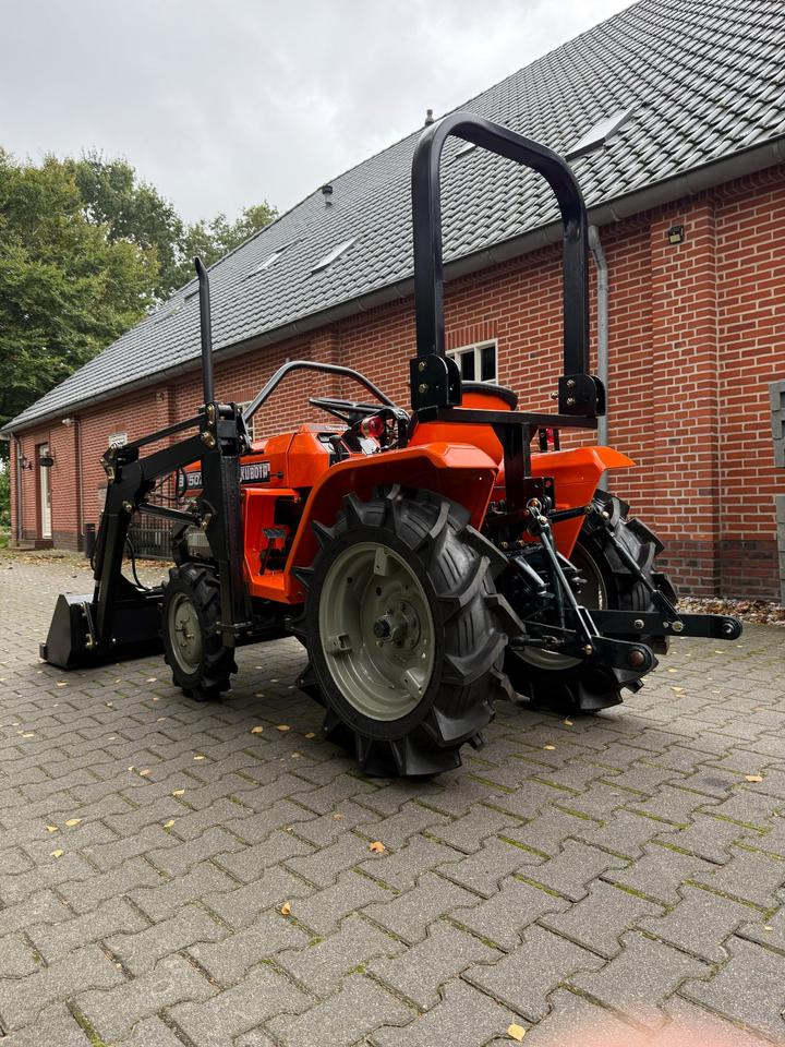 Kleintraktor Kubota B1502DT mit Frontlader ab 125 € pro Monat. - Compact tractor: picture 4 Kleintraktor Kubota B1502DT mit Frontlader ab 125 € pro Monat. - Compact tractor: picture 4