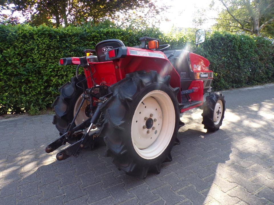 Kleintraktor Yanmar F-7 - Compact tractor: picture 3 Kleintraktor Yanmar F-7 - Compact tractor: picture 3