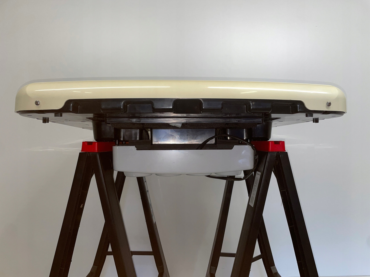 KLIMATYZACJA POSTOJOWA SLIM SCANIA NTG MC2358116 - A/C compressor for Truck: picture 4 KLIMATYZACJA POSTOJOWA SLIM SCANIA NTG MC2358116 - A/C compressor for Truck: picture 4