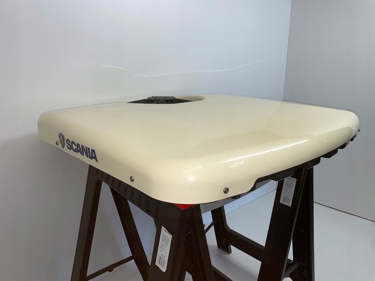 KLIMATYZACJA POSTOJOWA SLIM SCANIA NTG MC2358116 - A/C compressor for Truck: picture 2 KLIMATYZACJA POSTOJOWA SLIM SCANIA NTG MC2358116 - A/C compressor for Truck: picture 2