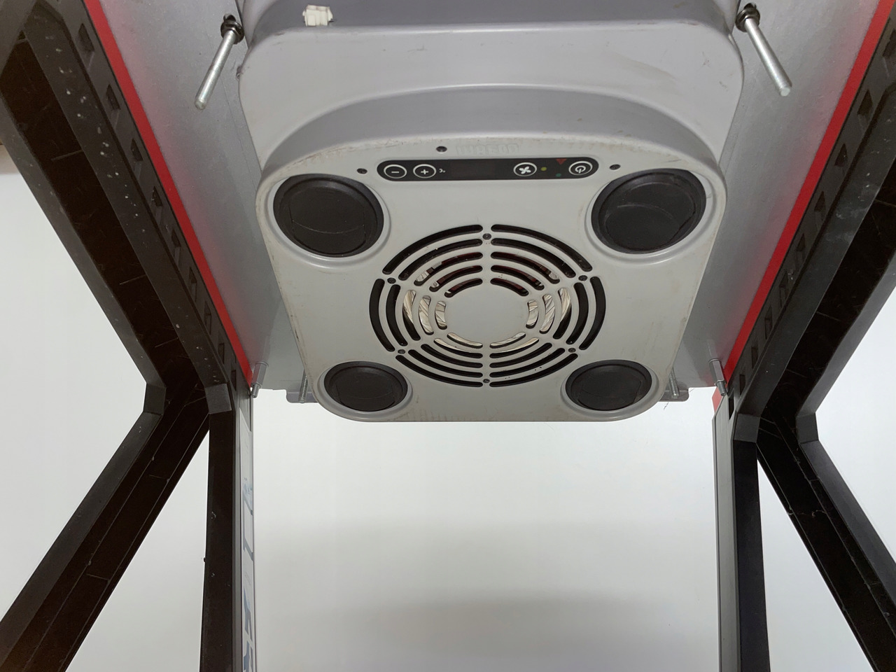 KLIMATYZACJA POSTOJOWA WAECO CA800 MAN SCANIA VOLVO DAF CA-0800-DC - A/C compressor for Truck: picture 5 KLIMATYZACJA POSTOJOWA WAECO CA800 MAN SCANIA VOLVO DAF CA-0800-DC - A/C compressor for Truck: picture 5