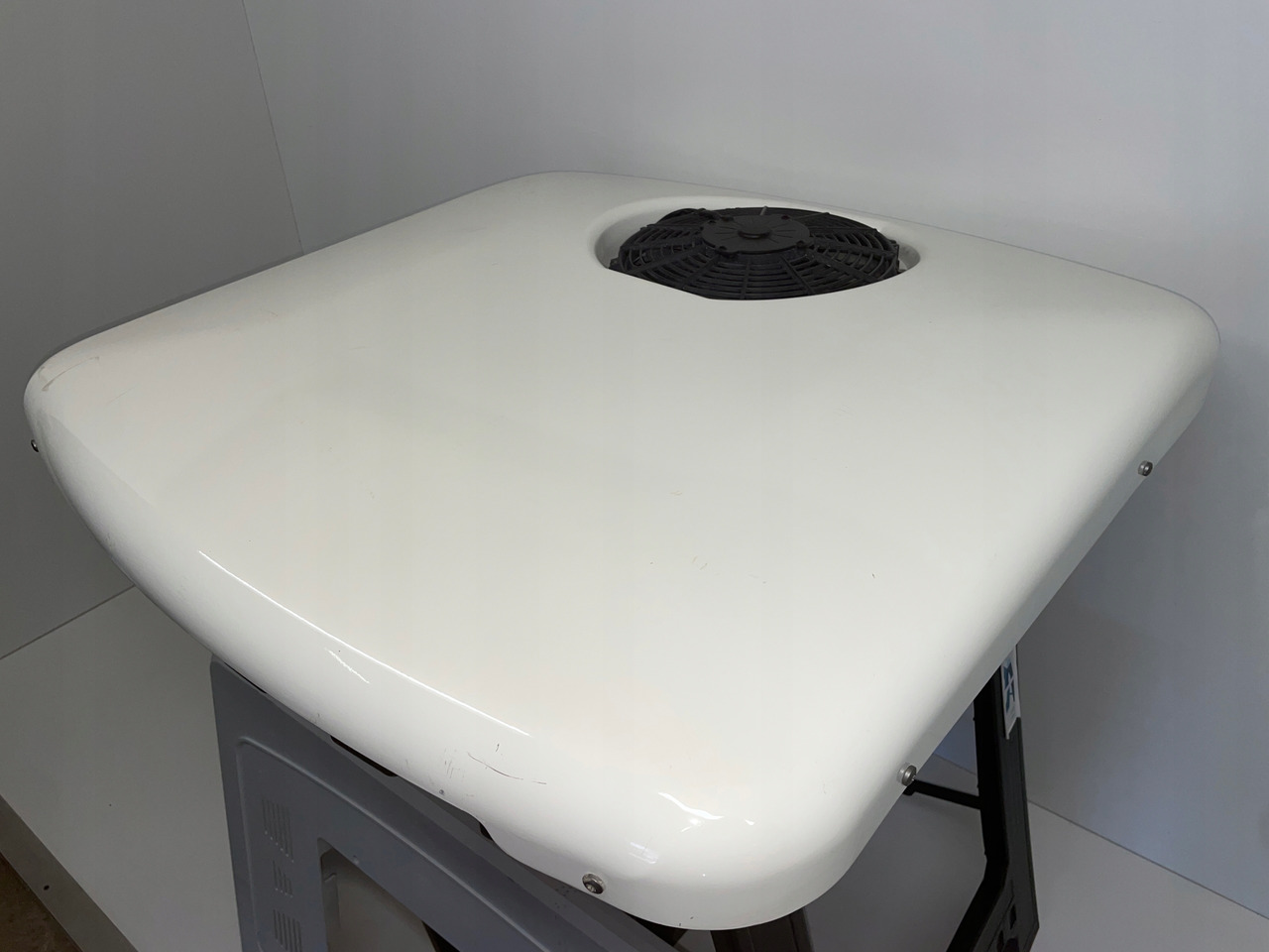 KLIMATYZACJA SLIMCOOL FACTORY PREP DAF MAN SCANIA - A/C compressor for Truck: picture 3 KLIMATYZACJA SLIMCOOL FACTORY PREP DAF MAN SCANIA - A/C compressor for Truck: picture 3