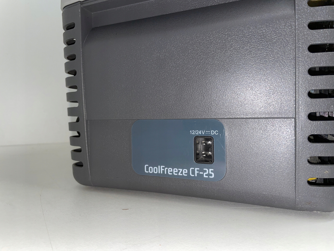 LODÓWKA CHŁODZIARKA MERCEDES 17000157 A9678300060 ZGS 120 24V - Cab and interior for Truck: picture 5 LODÓWKA CHŁODZIARKA MERCEDES 17000157 A9678300060 ZGS 120 24V - Cab and interior for Truck: picture 5