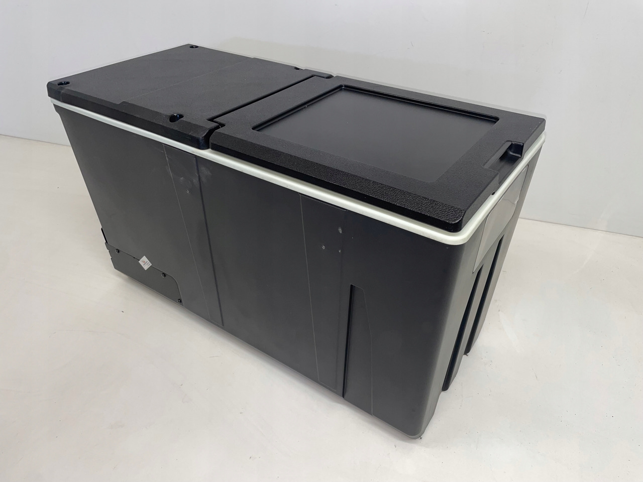 LODÓWKA MERCEDES ACTROS MP4 MP 4 SZEROKA KABINA - Cab and interior for Truck: picture 1 LODÓWKA MERCEDES ACTROS MP4 MP 4 SZEROKA KABINA - Cab and interior for Truck: picture 1