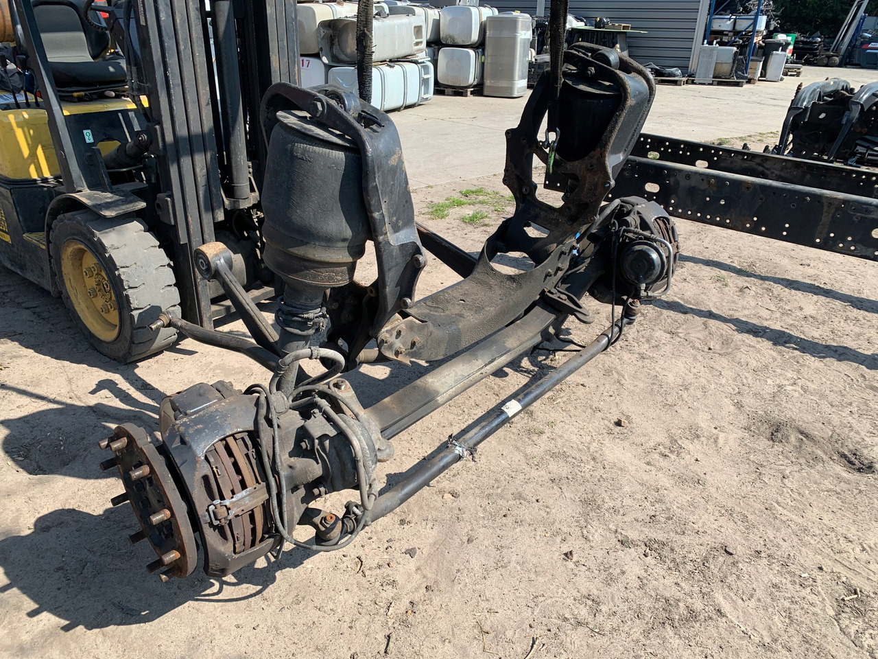 PRZEDNIA OŚ MAN TGX TGS TGA LOWDECK LOW DECK KMPL - Front axle for Truck: picture 2 PRZEDNIA OŚ MAN TGX TGS TGA LOWDECK LOW DECK KMPL - Front axle for Truck: picture 2