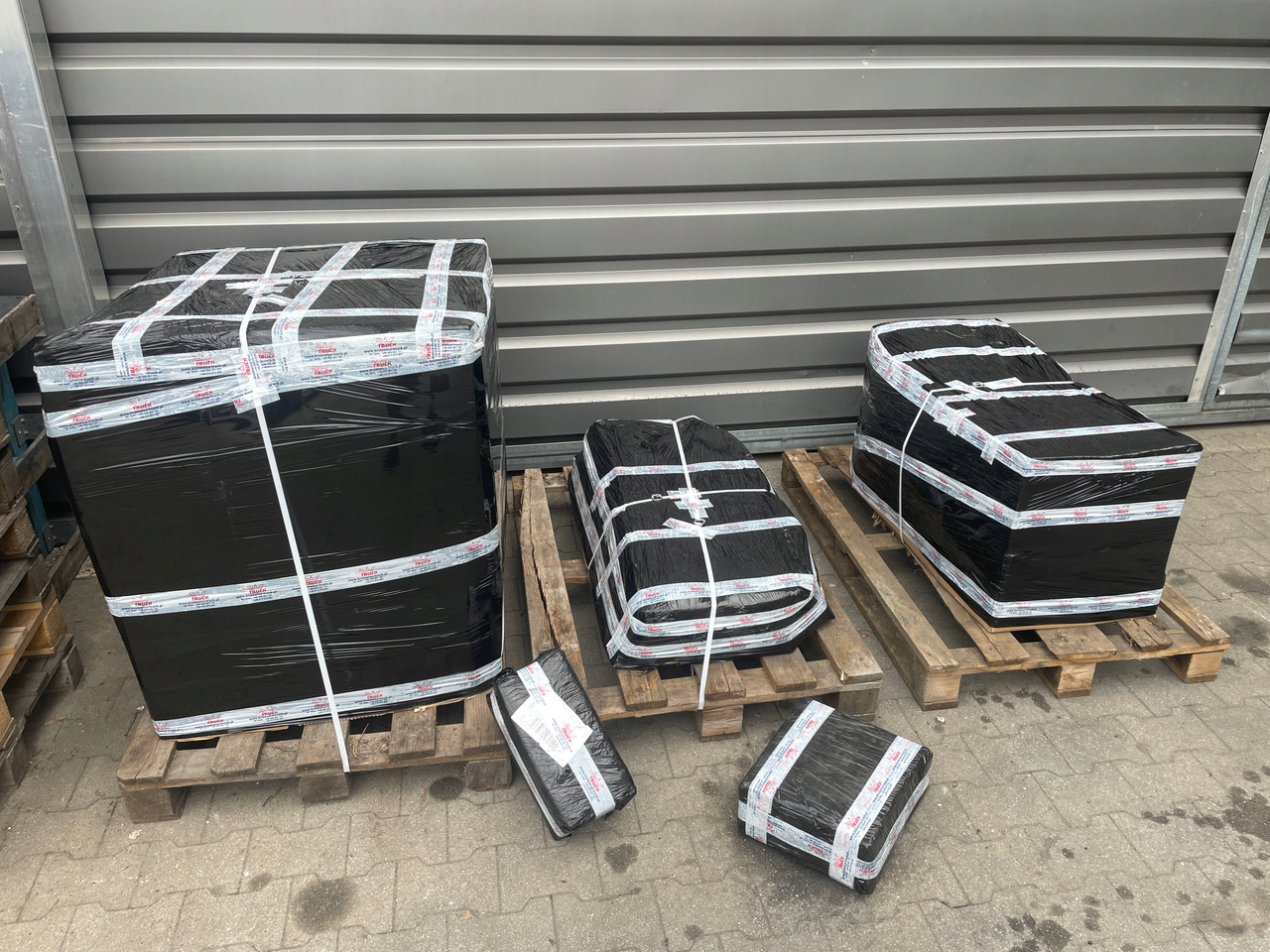 Body and exterior for Truck SIODŁO JOST MERCEDES ACTROS MP4 MP 4 A9603170021: picture 8 Body and exterior for Truck SIODŁO JOST MERCEDES ACTROS MP4 MP 4 A9603170021: picture 8