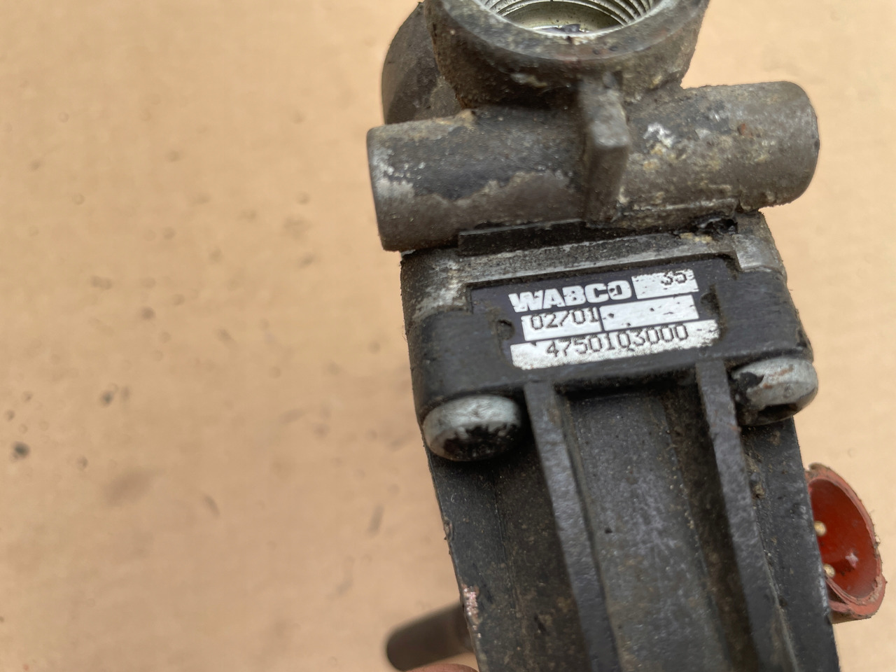 ZAWÓR REDUKCUJNY REDUKTOR CIŚNIENIA MAN TGA TGX TGS 4750103000 - Air suspension for Truck: picture 3 ZAWÓR REDUKCUJNY REDUKTOR CIŚNIENIA MAN TGA TGX TGS 4750103000 - Air suspension for Truck: picture 3