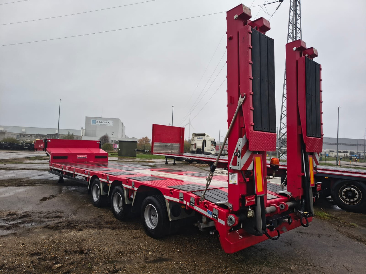 Langendorf SATU-30 - Low loader semi-trailer: picture 3 Langendorf SATU-30 - Low loader semi-trailer: picture 3