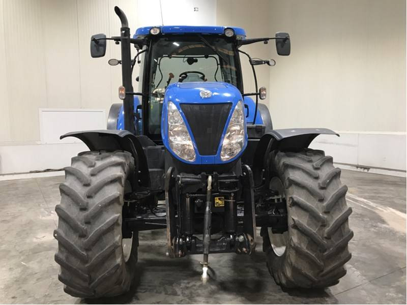 New Holland T7.250 - Farm tractor: picture 3 New Holland T7.250 - Farm tractor: picture 3