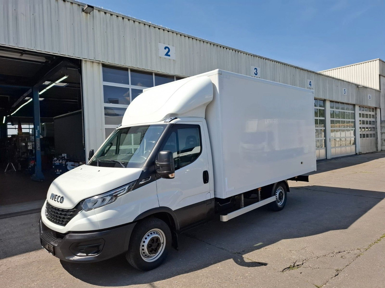 Iveco 35-160P/A8, Klima, HiMatik, LED, Luft, - Box van: picture 3 Iveco 35-160P/A8, Klima, HiMatik, LED, Luft, - Box van: picture 3