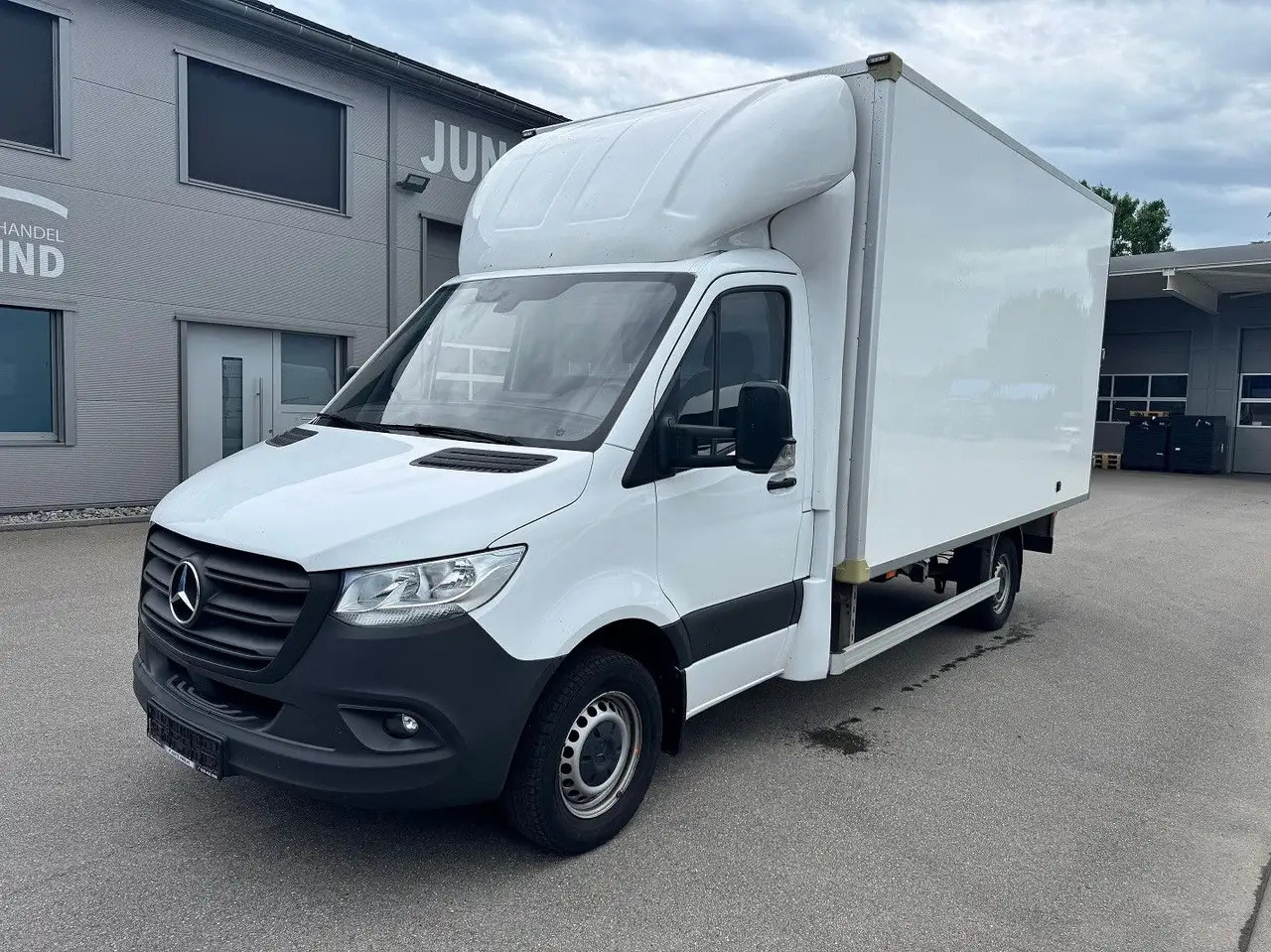 Mercedes-Benz Sprinter 315 CDI Maxi Lang Koffer Klima - Box van: picture 1 Mercedes-Benz Sprinter 315 CDI Maxi Lang Koffer Klima - Box van: picture 1