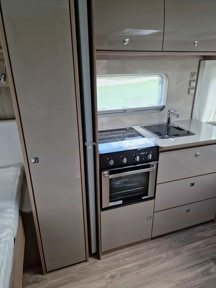 Fendt Tendenza 650 SFD Safety-, Batteri. Fußbodentem - Caravan: picture 5 Fendt Tendenza 650 SFD Safety-, Batteri. Fußbodentem - Caravan: picture 5