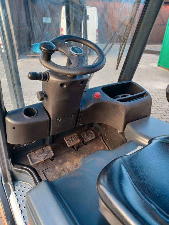 Linde E 20 PH -02 Duplexmast, Seitenschieber - Electric forklift: picture 4 Linde E 20 PH -02 Duplexmast, Seitenschieber - Electric forklift: picture 4