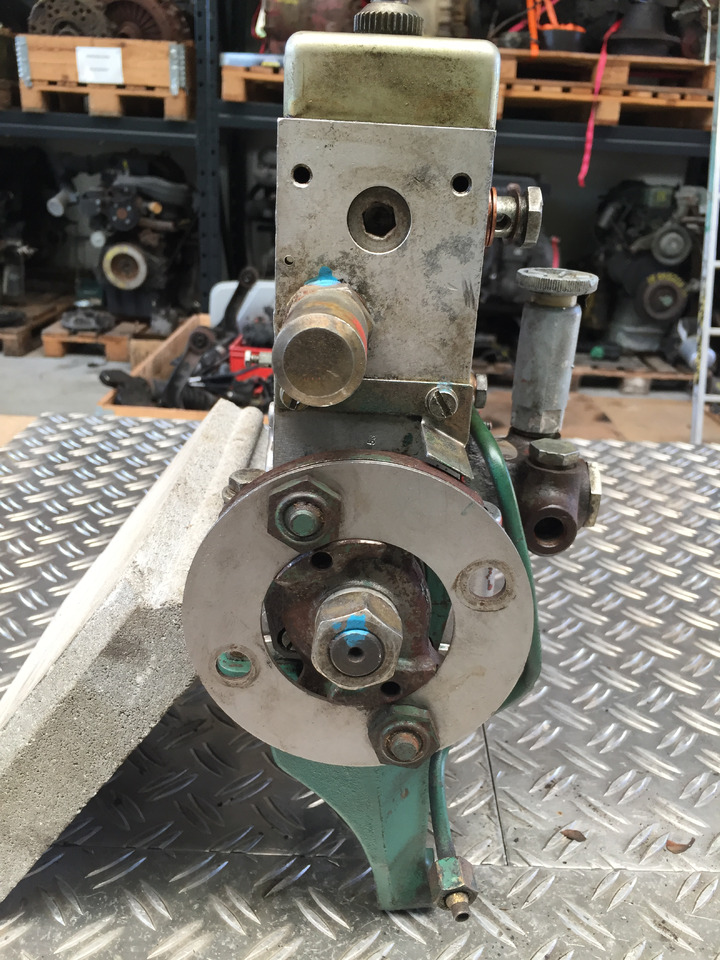 Neuwertige Einspritzpumpe D 70 B Radlader VOLVO, Artikel - Nr. : 0 401 876 187 - Fuel pump for Truck: picture 3 Neuwertige Einspritzpumpe D 70 B Radlader VOLVO, Artikel - Nr. : 0 401 876 187 - Fuel pump for Truck: picture 3