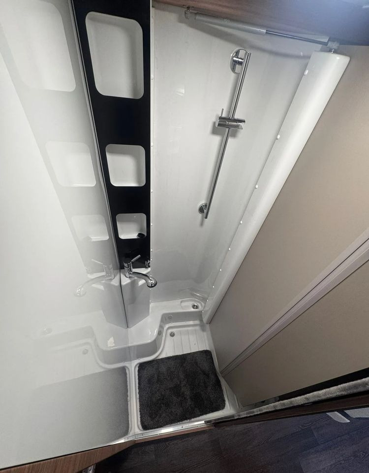 New Integrated motorhome KNAUS VAN I 650 MEG: picture 18