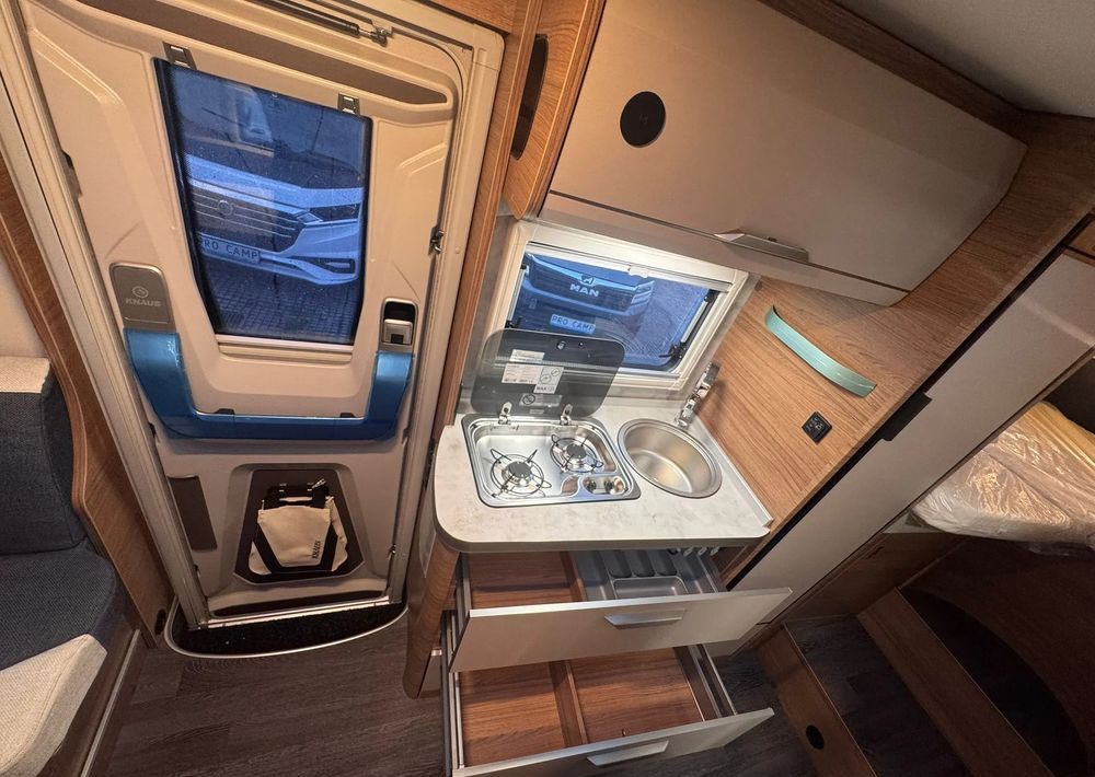 New Integrated motorhome KNAUS VAN I 650 MEG: picture 15