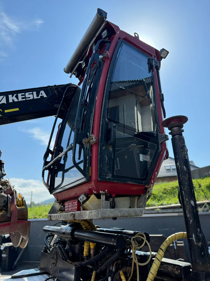 Kesla 2012T - Loader crane: picture 1 Kesla 2012T - Loader crane: picture 1