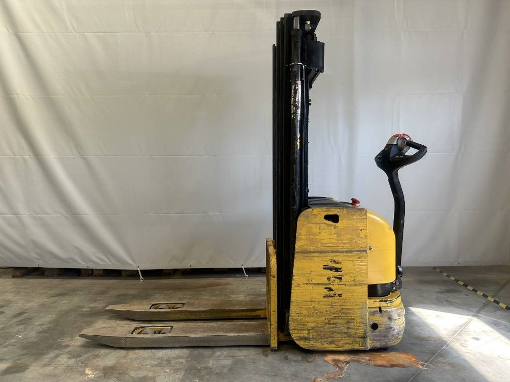 Yale ms12 - Stacker: picture 1 Yale ms12 - Stacker: picture 1