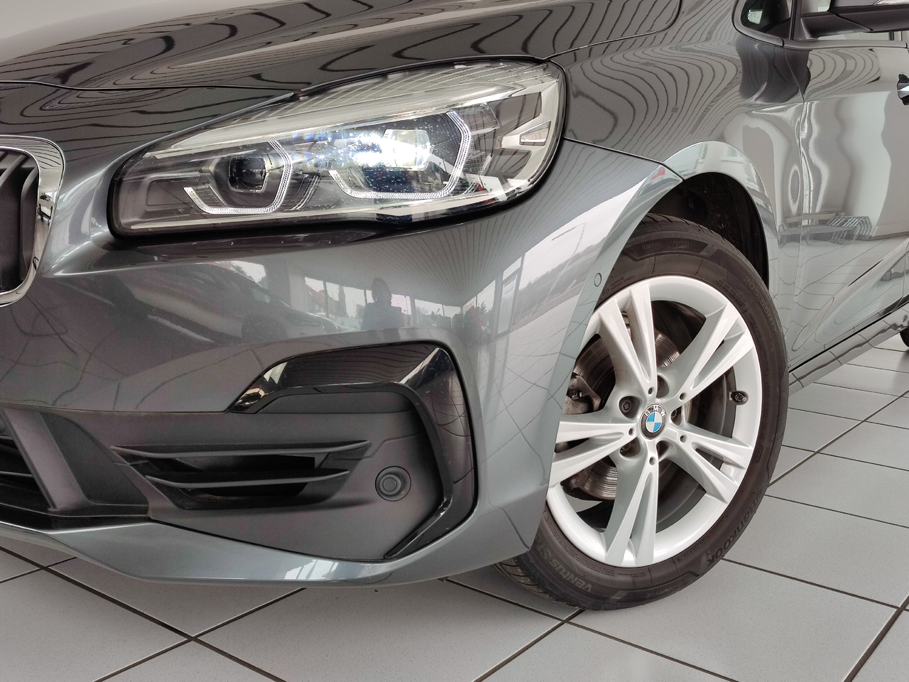 BMW 216 i Gran Tourer Advantage RTTI Navi Apple DAB PDC - Station wagon: picture 2 BMW 216 i Gran Tourer Advantage RTTI Navi Apple DAB PDC - Station wagon: picture 2