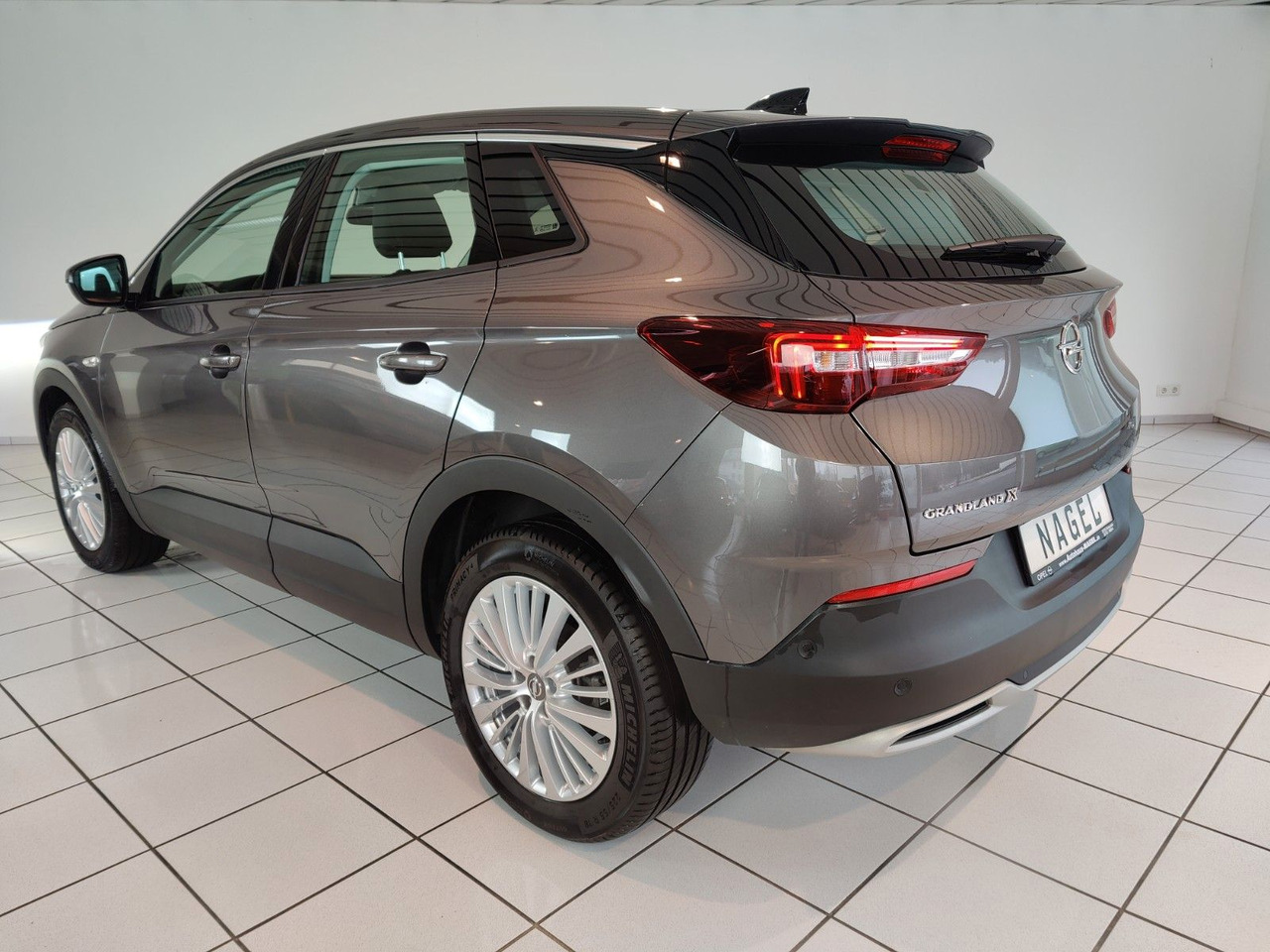 SUV Opel Grandland X 1,2 Business Inno. Navi Leder PDC DAB LED: picture 6 SUV Opel Grandland X 1,2 Business Inno. Navi Leder PDC DAB LED: picture 6