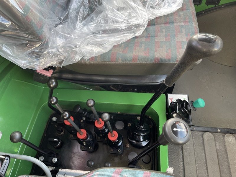 Unimog Unimog U2100 Agrar-Forst , erst 28 Tkm, Sammlerfahrzeug , tire control , Hochdach , Ez.2005 - Agricultural machinery: picture 5 Unimog Unimog U2100 Agrar-Forst , erst 28 Tkm, Sammlerfahrzeug , tire control , Hochdach , Ez.2005 - Agricultural machinery: picture 5