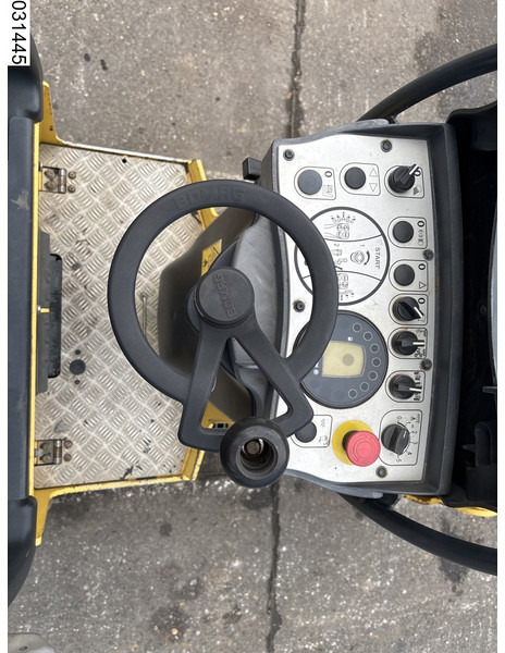 Roller Bomag BW 100ADM-5 15,1KW, 1613h: picture 9