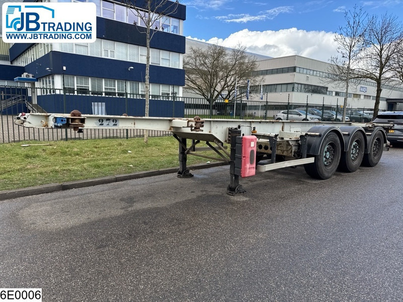 Fruehauf Chassis 20 / 30 ft - Container transporter/ Swap body semi-trailer: picture 1 Fruehauf Chassis 20 / 30 ft - Container transporter/ Swap body semi-trailer: picture 1