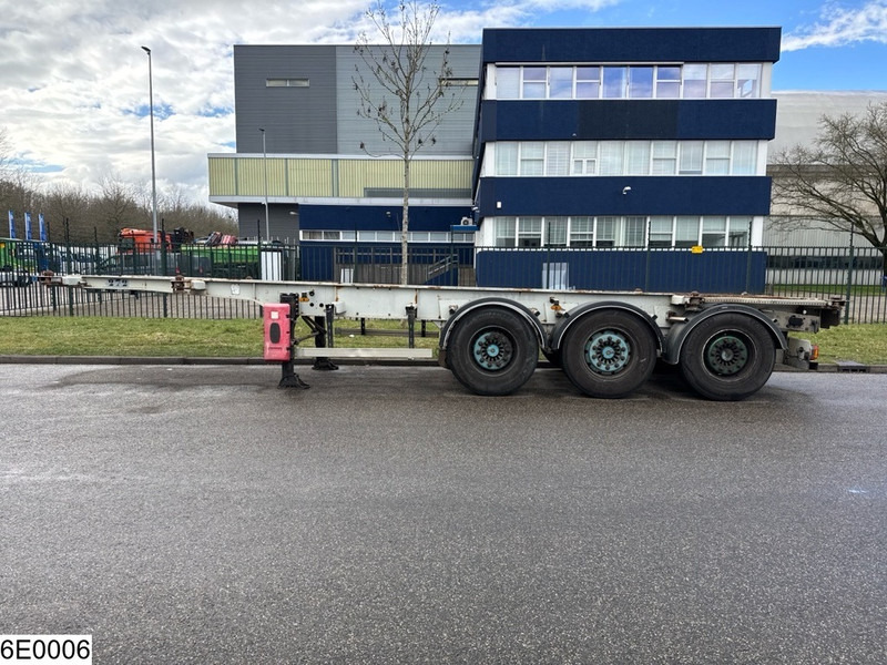 Fruehauf Chassis 20 / 30 ft - Container transporter/ Swap body semi-trailer: picture 2 Fruehauf Chassis 20 / 30 ft - Container transporter/ Swap body semi-trailer: picture 2