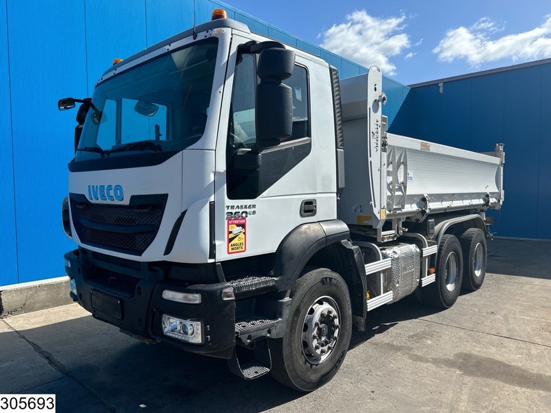 Iveco 260T36 6x4, EURO 6, Steel - Tipper: picture 5 Iveco 260T36 6x4, EURO 6, Steel - Tipper: picture 5