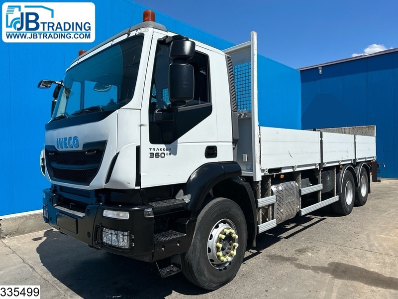 Iveco Trakker 360 6X4, EURO 6, Steel suspension - Dropside/ Flatbed truck: picture 1 Iveco Trakker 360 6X4, EURO 6, Steel suspension - Dropside/ Flatbed truck: picture 1