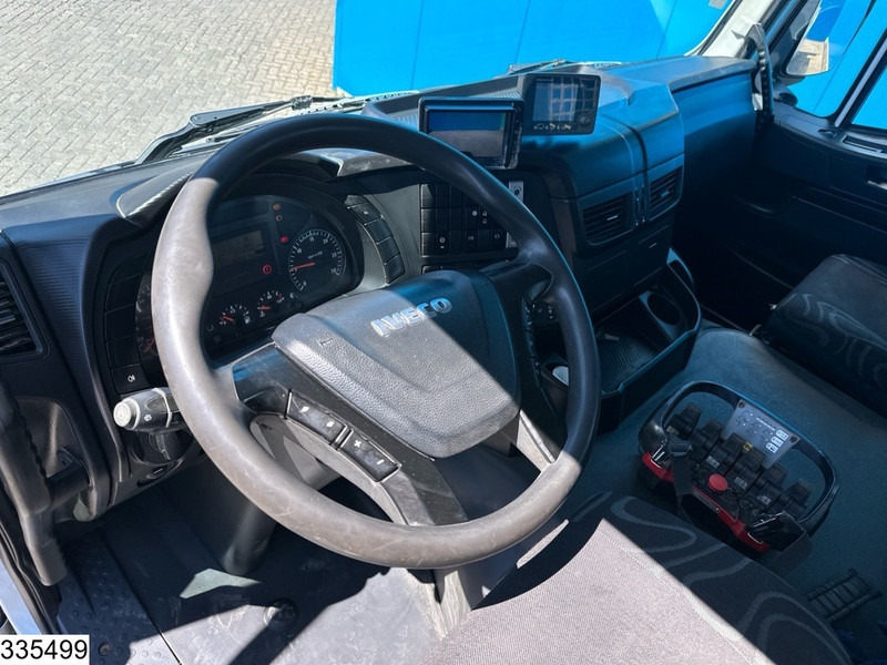 Iveco Trakker 360 6X4, EURO 6, Steel suspension - Dropside/ Flatbed truck: picture 5 Iveco Trakker 360 6X4, EURO 6, Steel suspension - Dropside/ Flatbed truck: picture 5