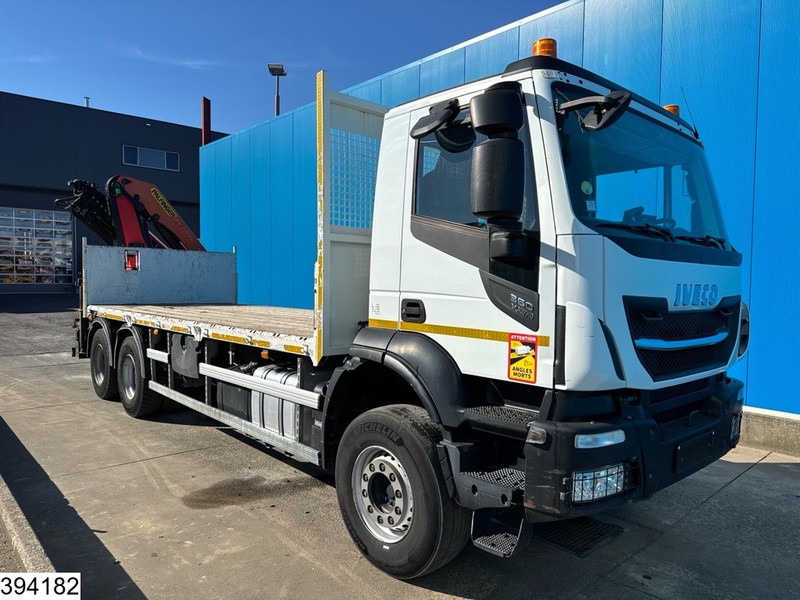 Iveco Trakker 360 6X4, EURO 6, Steel suspension, Palfinger - Dropside/ Flatbed truck, Crane truck: picture 3 Iveco Trakker 360 6X4, EURO 6, Steel suspension, Palfinger - Dropside/ Flatbed truck, Crane truck: picture 3