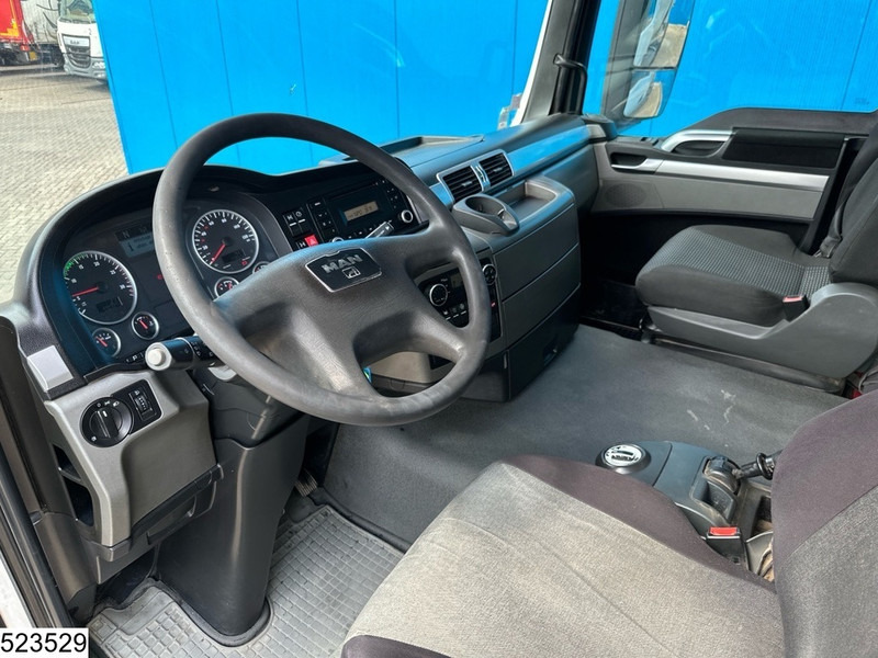 MAN TGS 35 440 8x4, Retarder, Steelsuspension, Hub reduction - Tipper: picture 5 MAN TGS 35 440 8x4, Retarder, Steelsuspension, Hub reduction - Tipper: picture 5