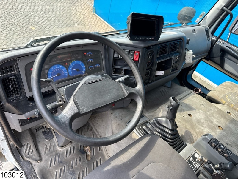 Tipper Renault Kerax 320 6x4, EURO 3, Manual, Steelsuspension: picture 9