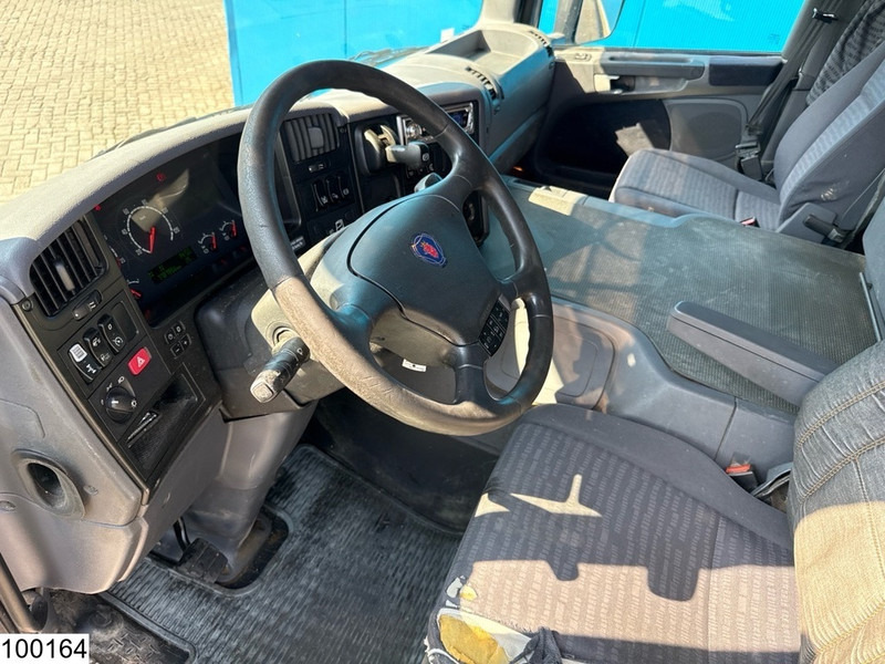 Scania P 270 EURO 3, 3p, Dhollandia - Curtainsider truck: picture 5 Scania P 270 EURO 3, 3p, Dhollandia - Curtainsider truck: picture 5