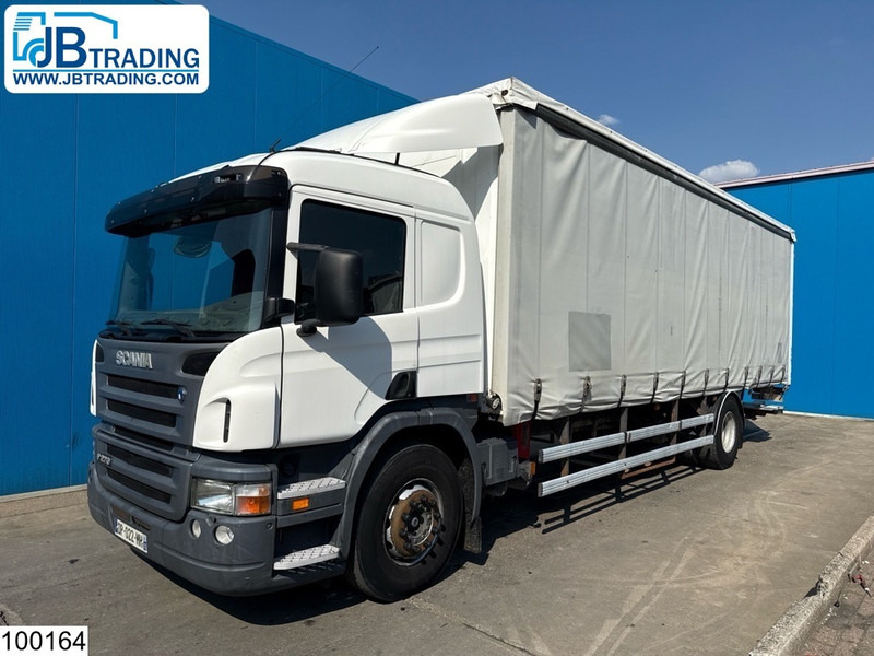 Scania P 270 EURO 3, 3p, Dhollandia - Curtainsider truck: picture 1 Scania P 270 EURO 3, 3p, Dhollandia - Curtainsider truck: picture 1
