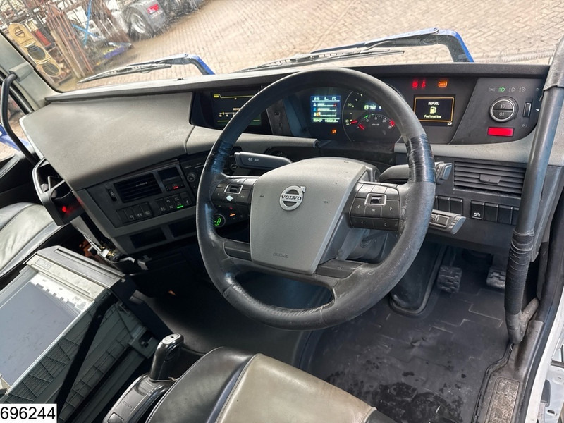 Volvo FH 500 6x2, EURO 6, RHD - Tractor unit: picture 5 Volvo FH 500 6x2, EURO 6, RHD - Tractor unit: picture 5