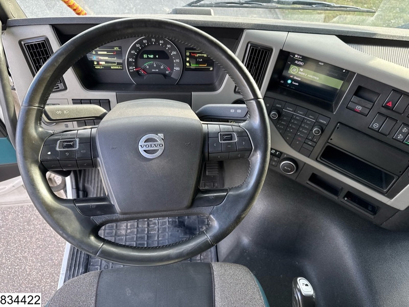 Tractor unit Volvo FM 500 EURO 6, Standairco, LOHR: picture 10